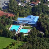 Hallenbad aus der Vogelperspektive