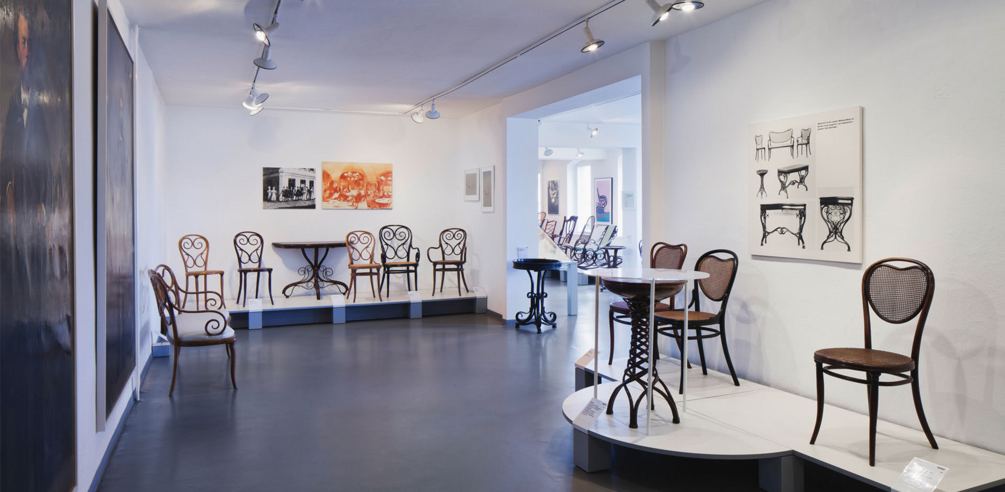 Blick in die Ausstellung des Thonet-Museums